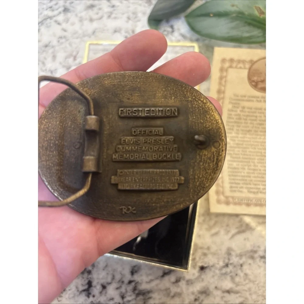 Elvis Presley Belt Buckle First Edition Memorial Commemorative Vintage 1935-1977